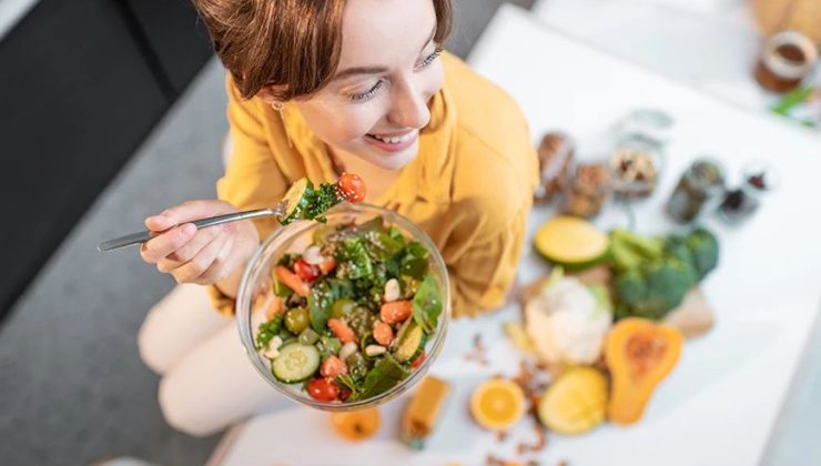 Τι συμβαίνει στο σώμα σας όταν τρώτε σαλάτα κάθε μέρα