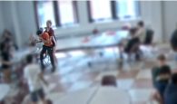 Βίντεο: 12χρονη σώζει από πνιγμό τον δίδυμο αδερφό της στην καφετέρια του σχολείου