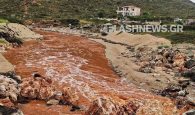 Χανιά: Άλλαξε χρώμα η θάλασσα στον Σταυρό – «Χείμαρρος λάσπης» άνοιξε στα δυο δρόμο (φωτο – βίντεο)