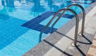 Μυστήριο με τον θάνατο 20χρονου τουρίστα που πνίγηκε σε πισίνα βάθους 80 εκατοστών