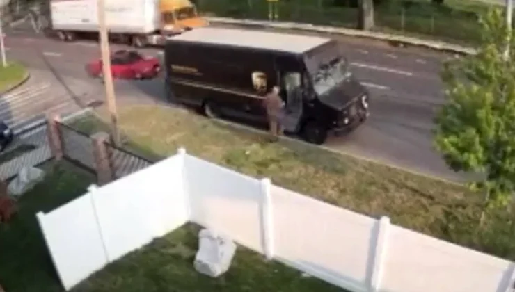 Σοκαριστικό βίντεο από τροχαίο δυστύχημα με νεκρή 14χρονη – Αυτοκίνητο «καρφώθηκε» σε φορτηγό