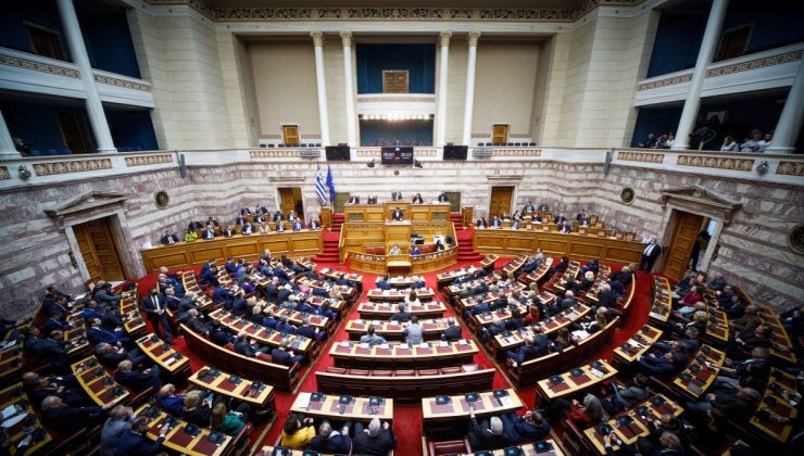 Βουλή: Εξελέγη το προεδρείο – Χωρίς αντιπροέδρους «Σπαρτιάτες», «Νίκη» και «Πλεύση Ελευθερίας»