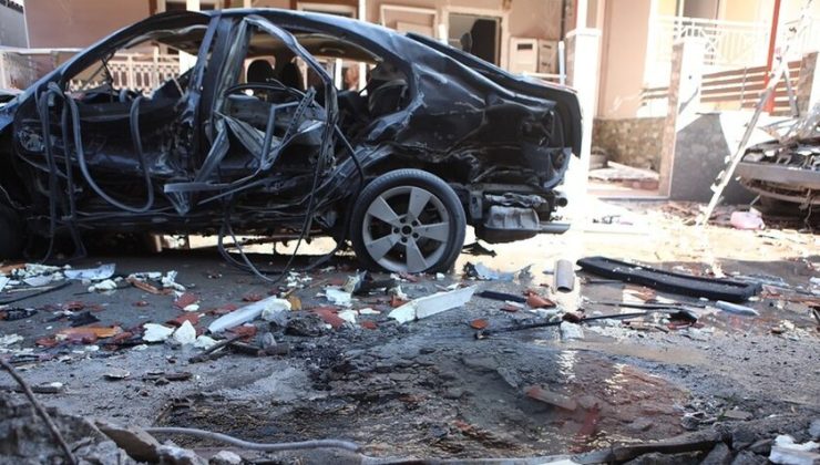 Ισχυρή έκρηξη βόμβας στον Ασπρόπυργο – Εκτεταμένες ζημιές σε πέντε σπίτια και 10 αυτοκίνητα (φωτο)
