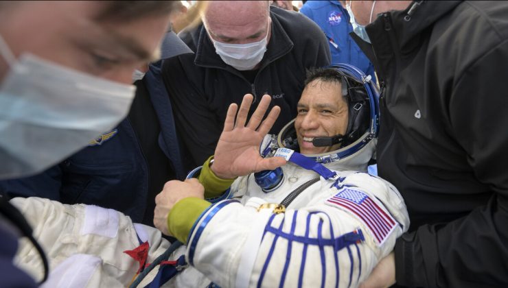 NASA: Ο Φρανκ Ρούμπιο επέστρεψε στη Γη μετά από έναν χρόνο στο διάστημα – Μαζί του και δύο Ρώσοι κοσμοναύτες
