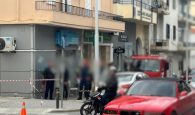 Aναστάτωση στο κέντρο του Ρεθύμνου: Άντρας απειλεί να πέσει από ταράτσα πολυκατοικίας (φωτο, βιντεο)