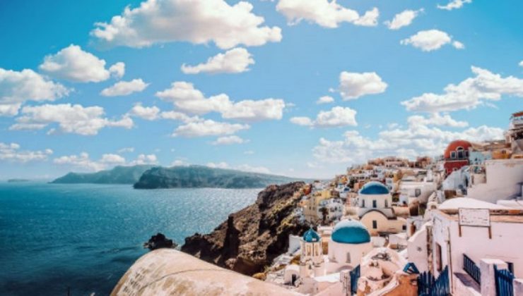 Έτοιμος για νέο ρεκόρ ο ελληνικός τουρισμός – Τα μηνύματα της ΙΤΒ