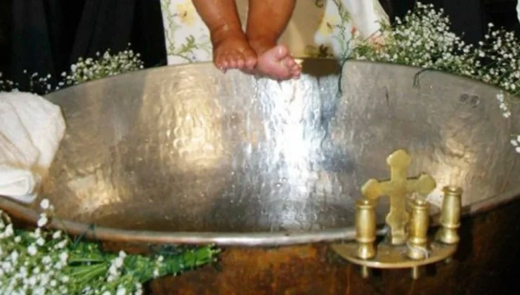 Εκκλησία της Κρήτης: Με υπεύθυνες δηλώσεις νονών και γονέων οι βαπτίσεις – Τι αναφέρει εγκύκλιος