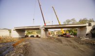 Χανιά: Παίρνει σχήμα η νέα γέφυρα στον ποταμό Κερίτη (φωτο – βίντεο)