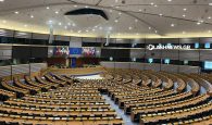 Ευρωπαϊκό Κοινοβούλιο: Το δικαίωμα στην άμβλωση αποτελεί θεμελιώδες δικαίωμα