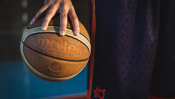Οι Τιτάνες των γηπέδων μπάσκετ: Οι κορυφαίοι Έλληνες μπασκετμπολίστες