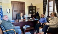 Συνάντηση στην Αποκεντρωμένη Διοίκηση Κρήτης με τον Πρόεδρο και τη Διευθύντρια του Μουσείου Νίκου Καζαντζάκη