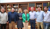 ΙΑΚΕ: Επίσκεψη στον Σταύρο Αρναουτάκη για το 10ο συνέδριο που θα φιλοξενηθεί στο Ηράκλειο