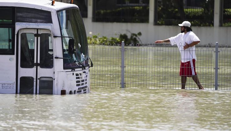 Τι είναι η σπορά νεφών – Μπορεί να ευθύνεται για τη «βόμβα βροχής» στο Ντουμπάι