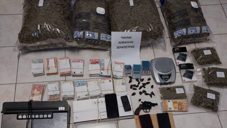 Λασίθι: Έκρυβαν 10,5 κιλά κάνναβη και 23 χιλιάδες ευρώ σε σπίτια και ΙΧ  (φωτο)