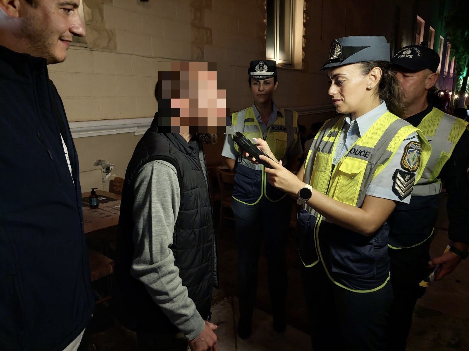 Τροχαία Ηρακλείου: Δράση ευαισθητοποίησης για οδήγηση χωρίς αλκοόλ – «Ένας οδηγεί, όλοι ασφαλείς»